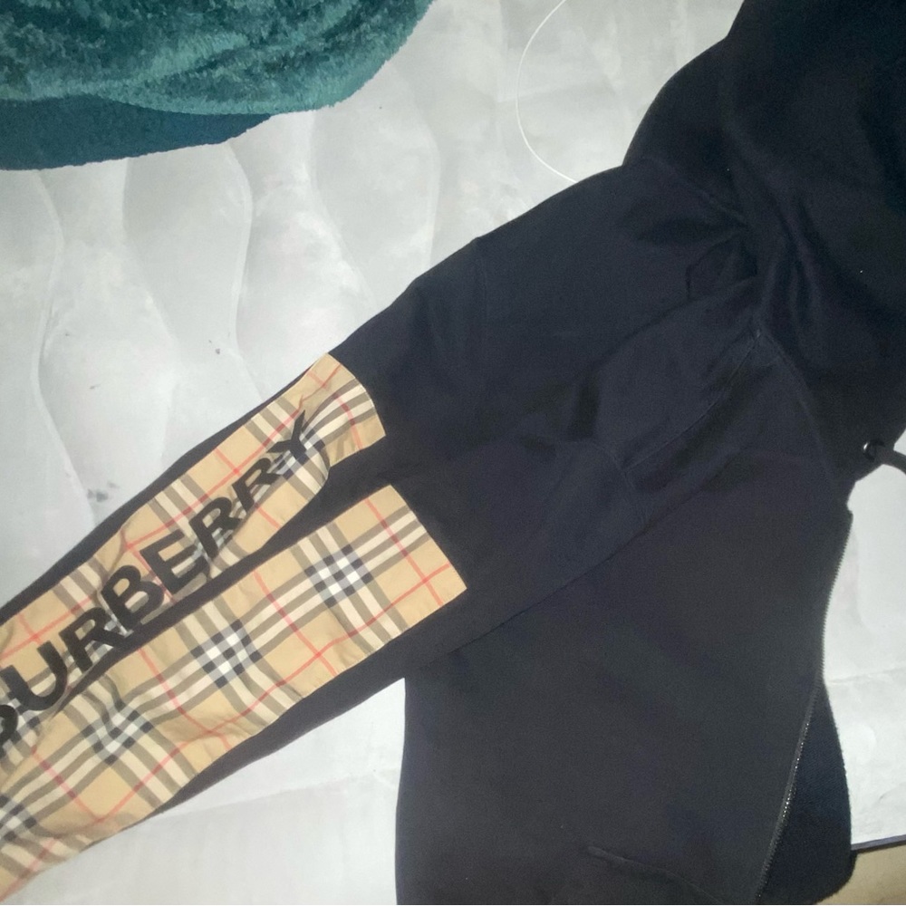 BURBERRY HOODIE